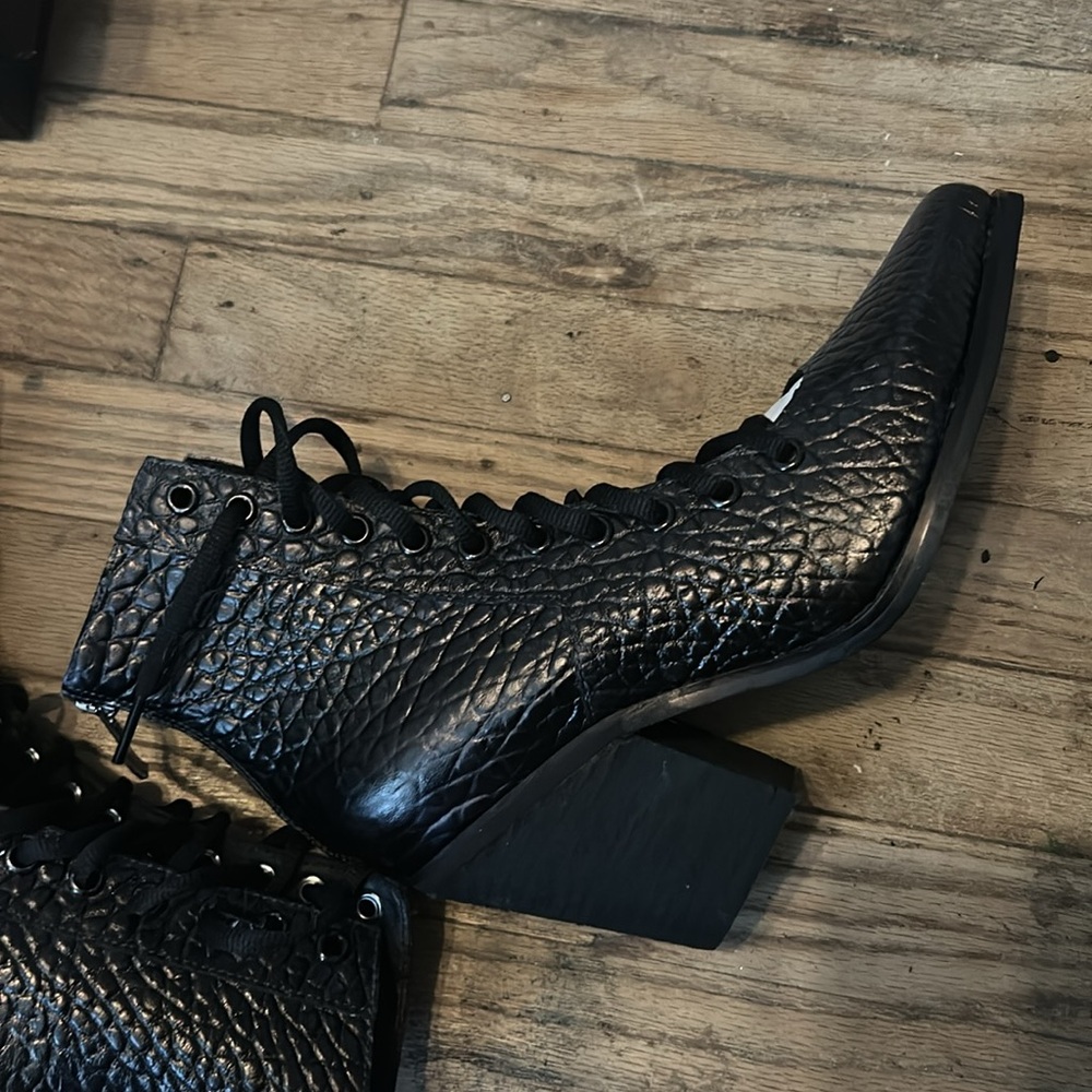 Free People Solestruck/yes we are the sh!t open lace booties 10 - Picture 8 of 10